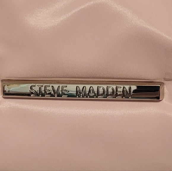 Cute soft & puffy Steve Madden purse! Millennial pink! Very Barbiecore! - Picture 11 of 12